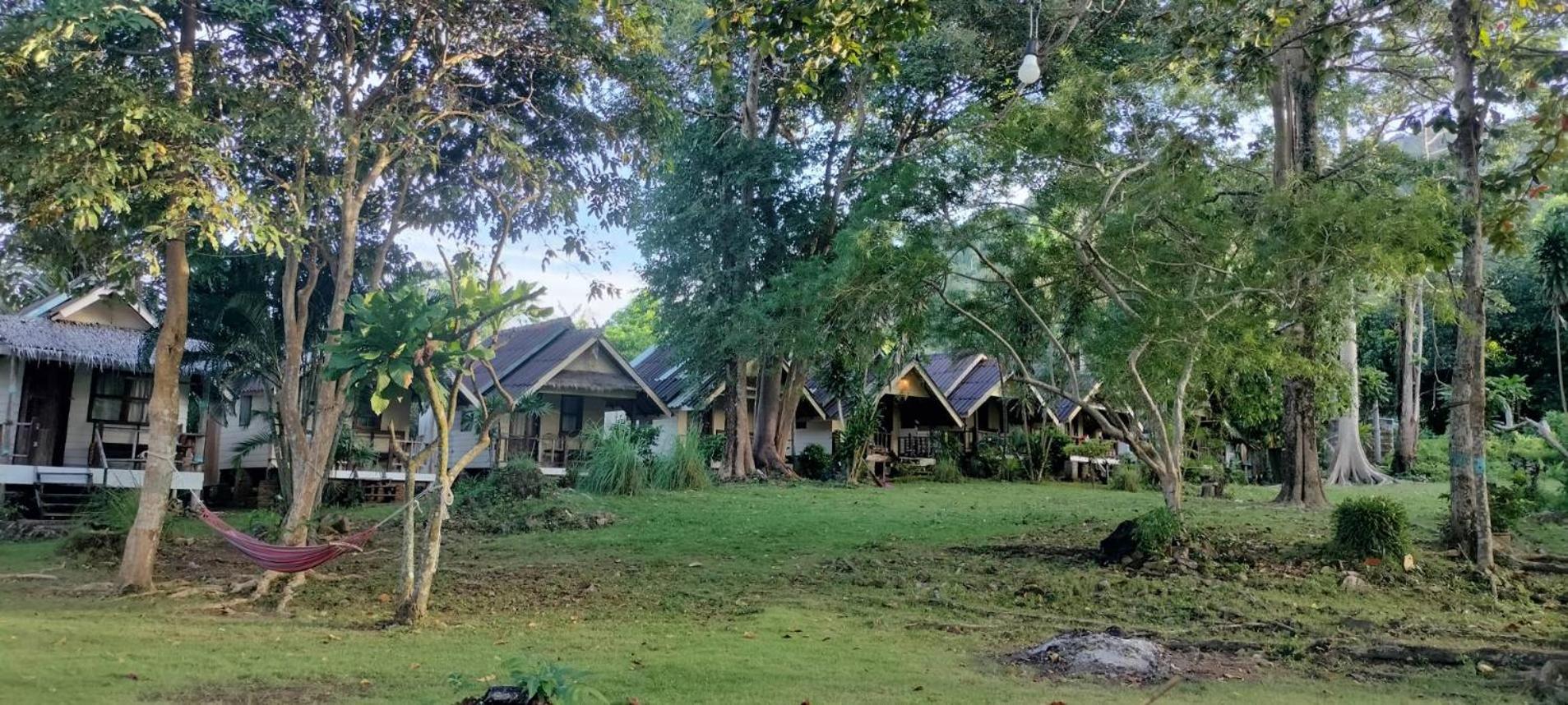 ฺbay Yard Hut Hotell Koh Chang Exteriör bild