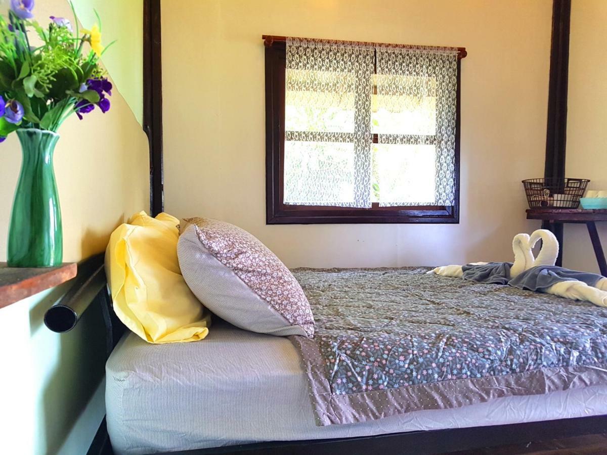 ฺbay Yard Hut Hotell Koh Chang Exteriör bild