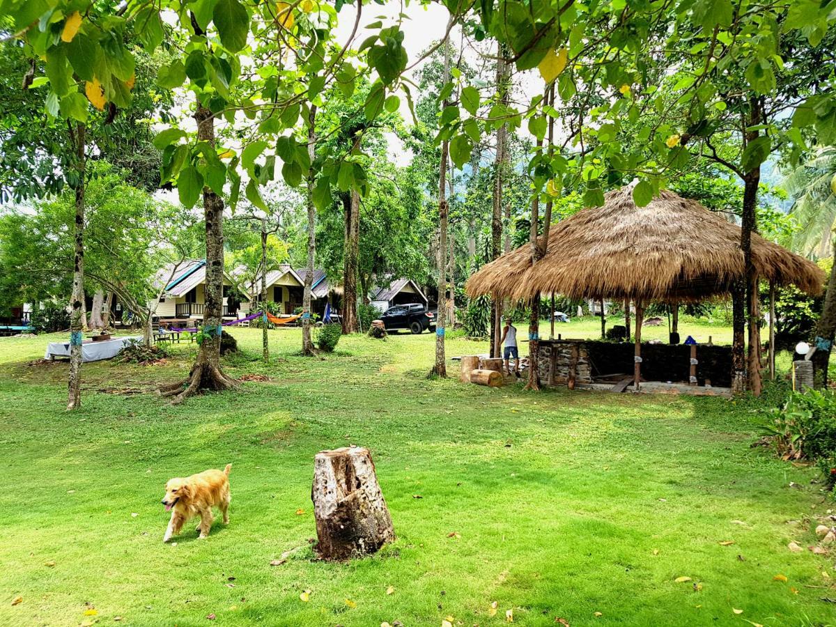 ฺbay Yard Hut Hotell Koh Chang Exteriör bild
