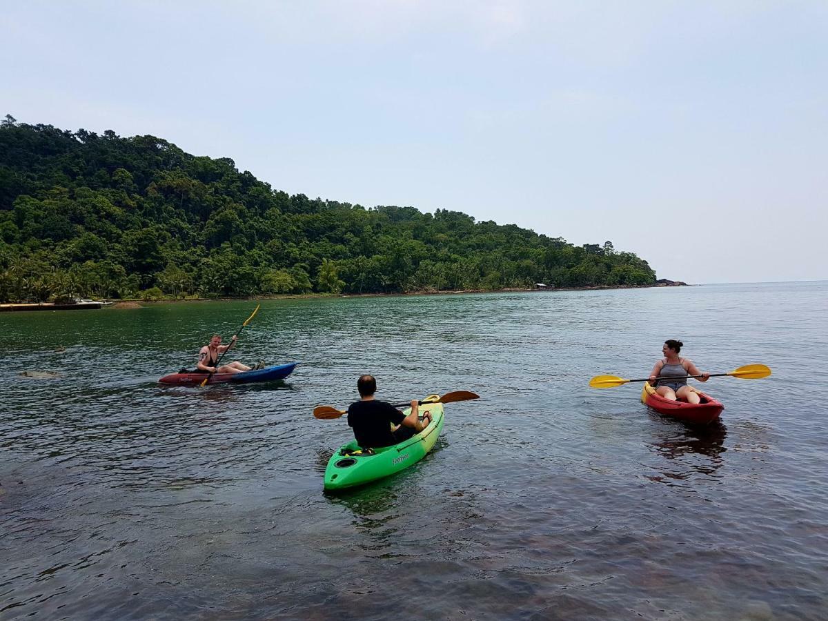 ฺbay Yard Hut Hotell Koh Chang Exteriör bild